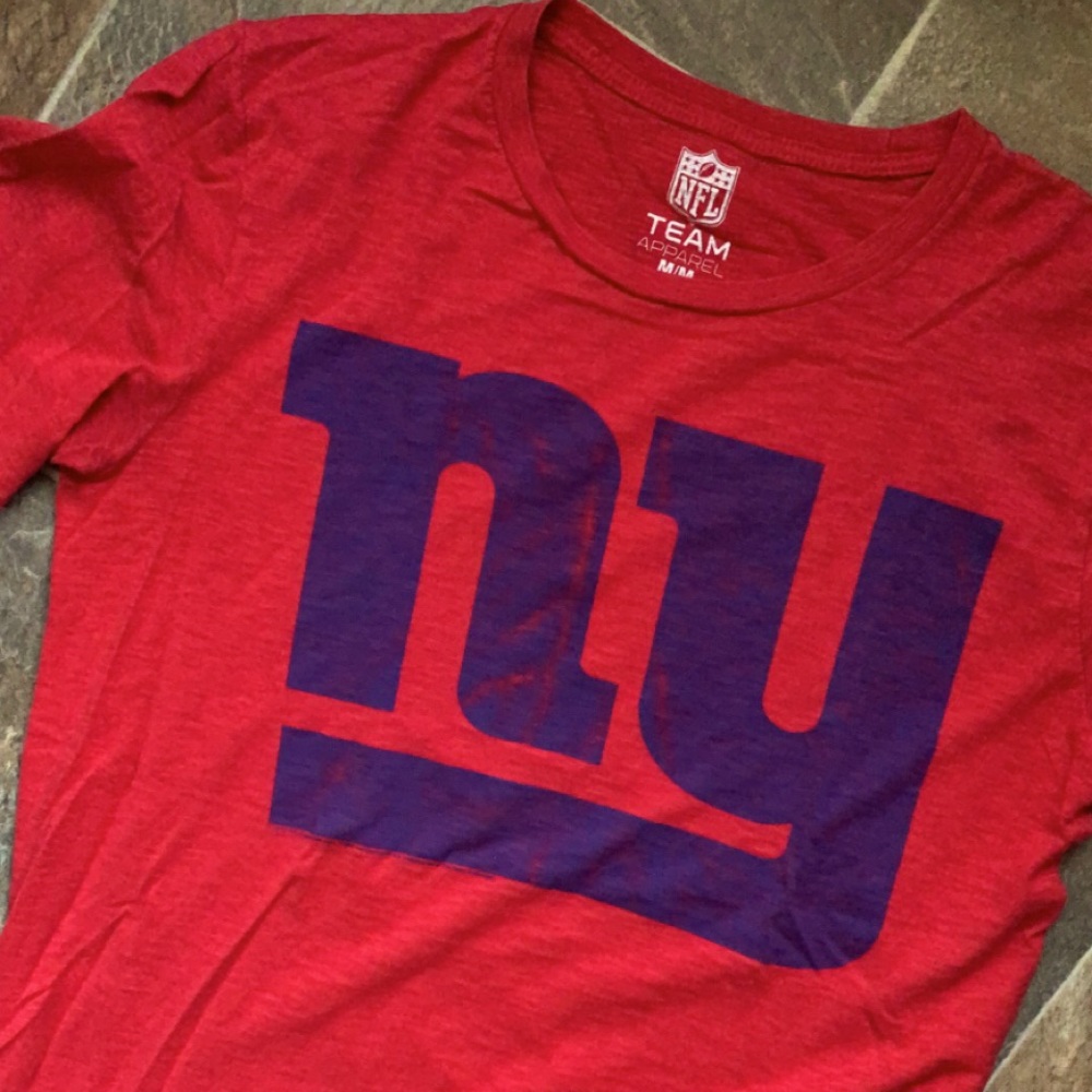 NFL New York Football Giants Red Men’s T-Shirt - Medium